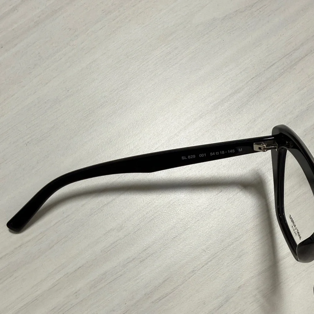 Saint Laurent statement cat